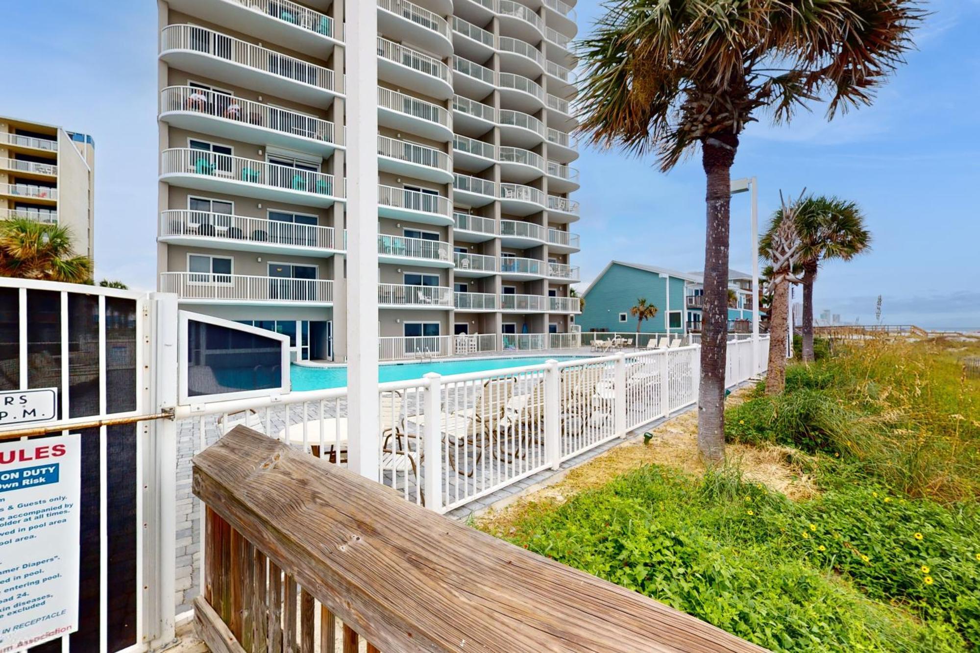 Tradewinds Condos 橘子海滩 外观 照片